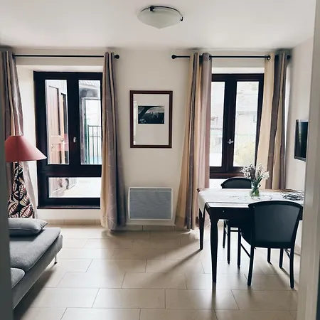 Le Regis 라귀올르