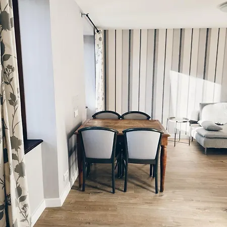 Apartament Le Regis *